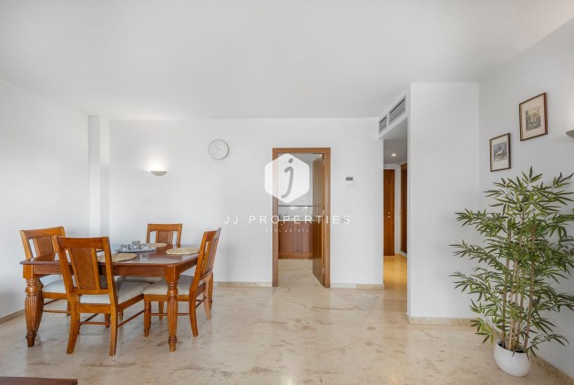 Resale - Apartment / flat -
Torrevieja - Punta prima
