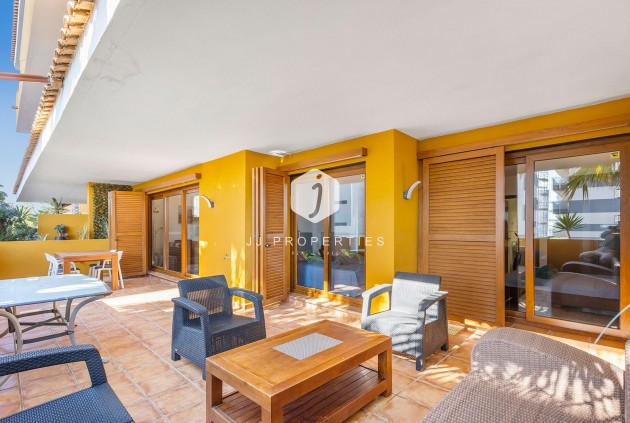 Resale - Apartment / flat -
Torrevieja - Punta prima