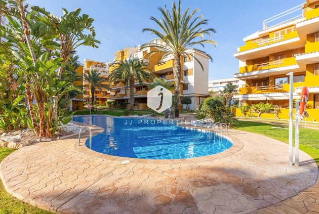 Resale - Apartment / flat -
Torrevieja - Punta prima