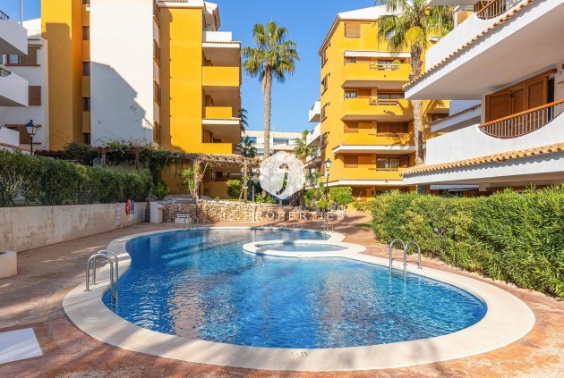 Resale - Apartment / flat -
Torrevieja - Punta prima