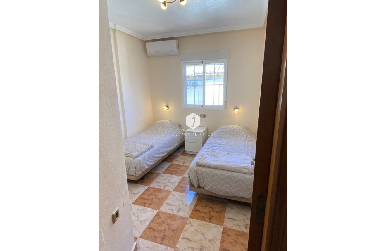 Resale - Bungalow -
Lomas de Caboroig - Costa Blanca