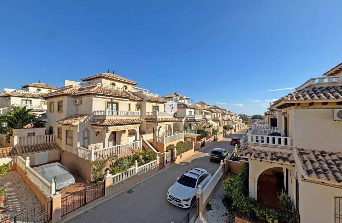 Resale - Bungalow -
Lomas de Caboroig - Costa Blanca