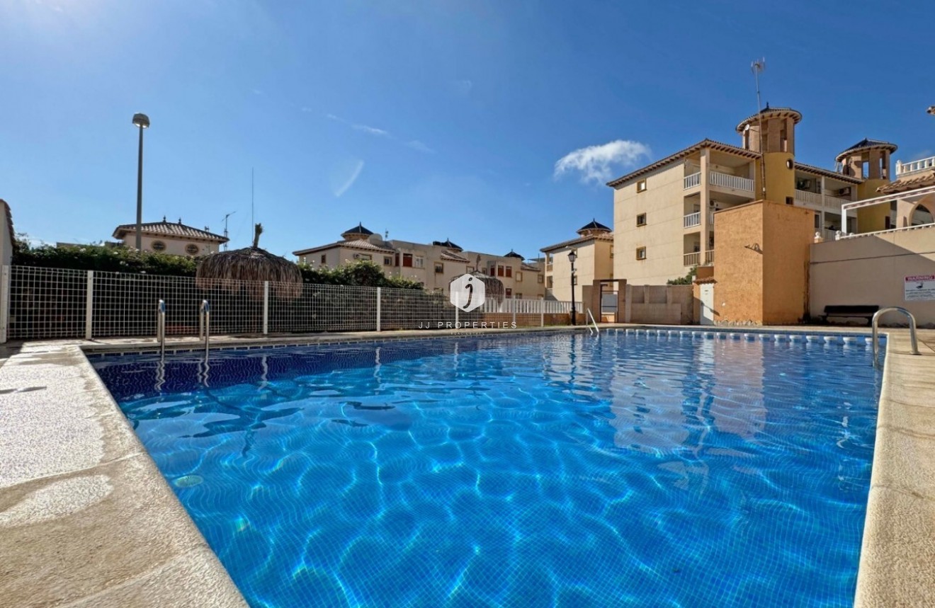 Resale - Bungalow -
Lomas de Caboroig - Costa Blanca