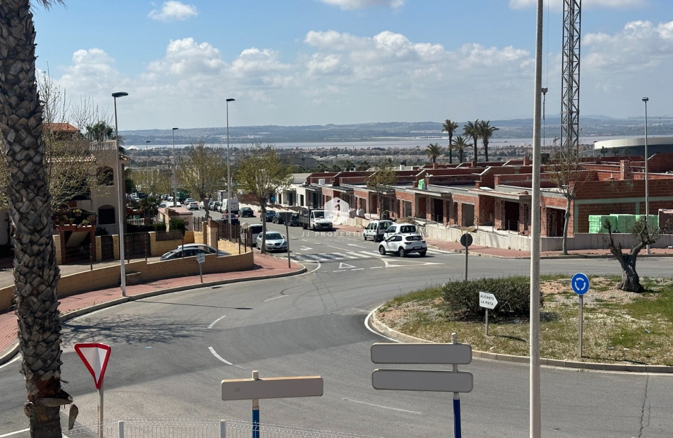 D'occasion - Bungalow -
Torrevieja - Costa Blanca