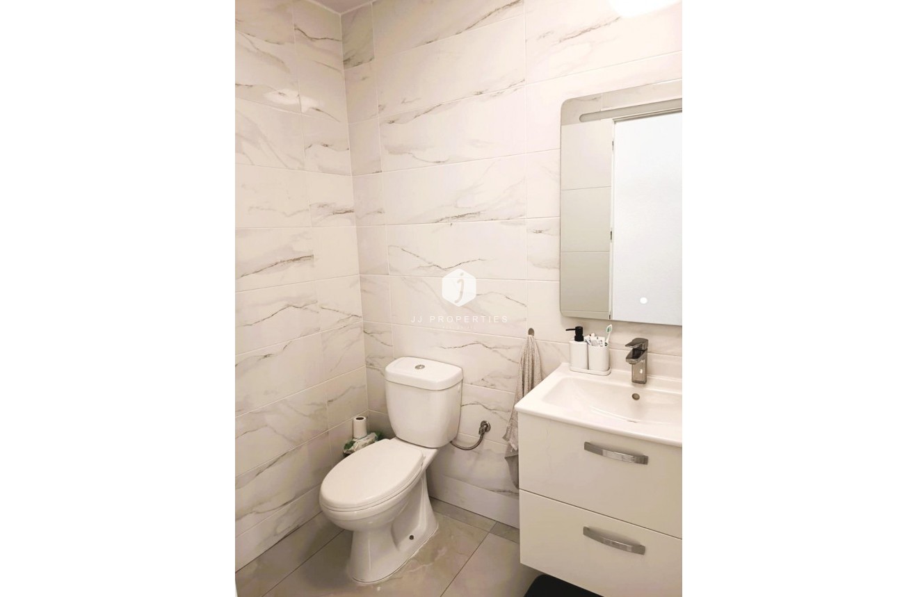Resale - Apartment / flat -
Torrevieja - Costa Blanca