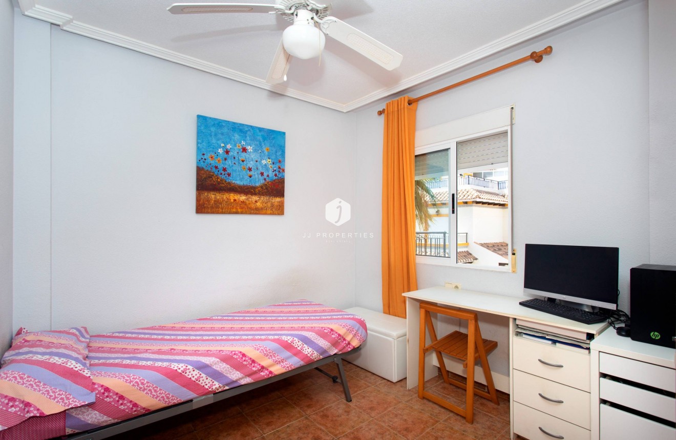 Z drugiej ręki - Bungalow -
Orihuela Costa - Rocio Del Mar