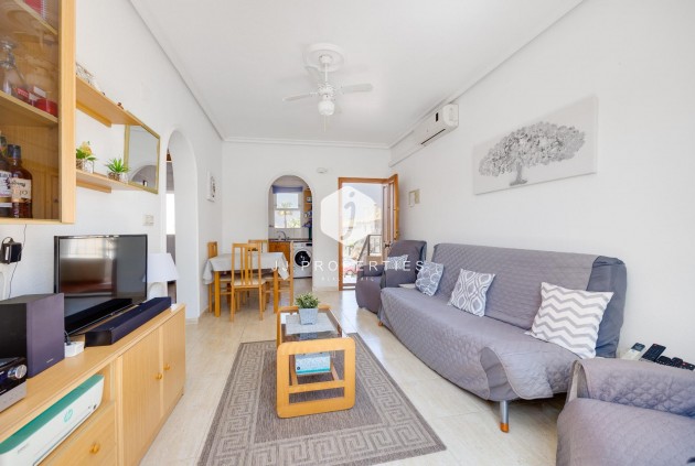 Resale - Bungalow -
Torrevieja - aguas nuevas
