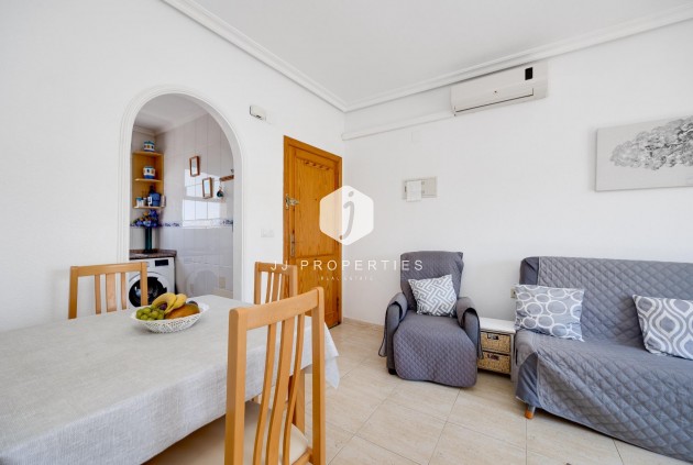 Resale - Bungalow -
Torrevieja - aguas nuevas