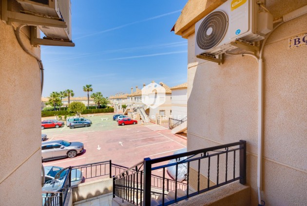Resale - Bungalow -
Torrevieja - aguas nuevas