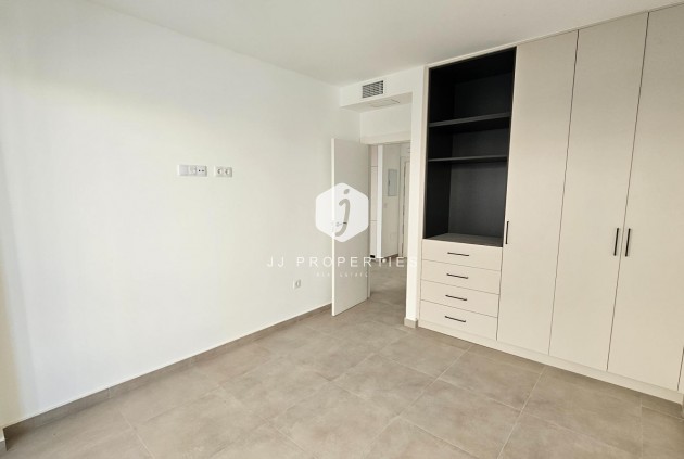 Aus zweiter Hand - Wohnung -
Torrevieja - Paseo maritimo