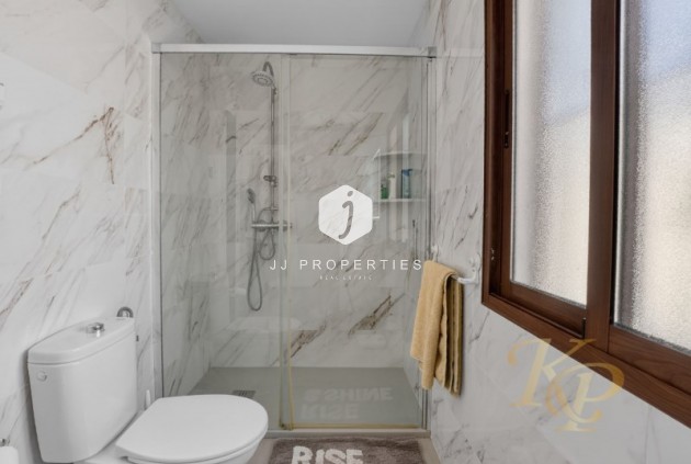 Resale - Villa -
Torrevieja - Costa Blanca