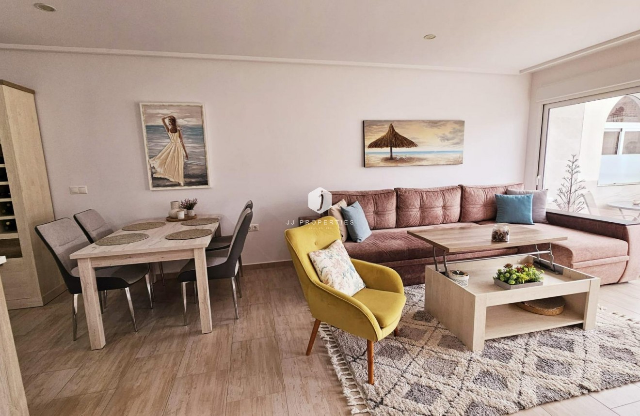 Resale - Duplex -
Torrevieja - La siesta