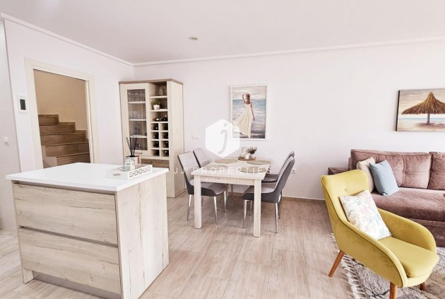 Resale - Duplex -
Torrevieja - La siesta