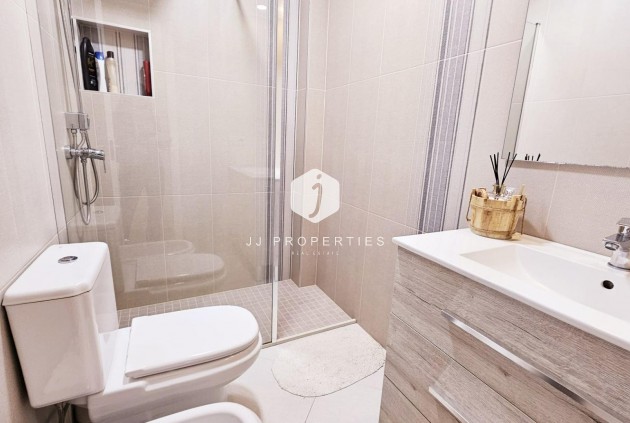 Resale - Duplex -
Torrevieja - La siesta
