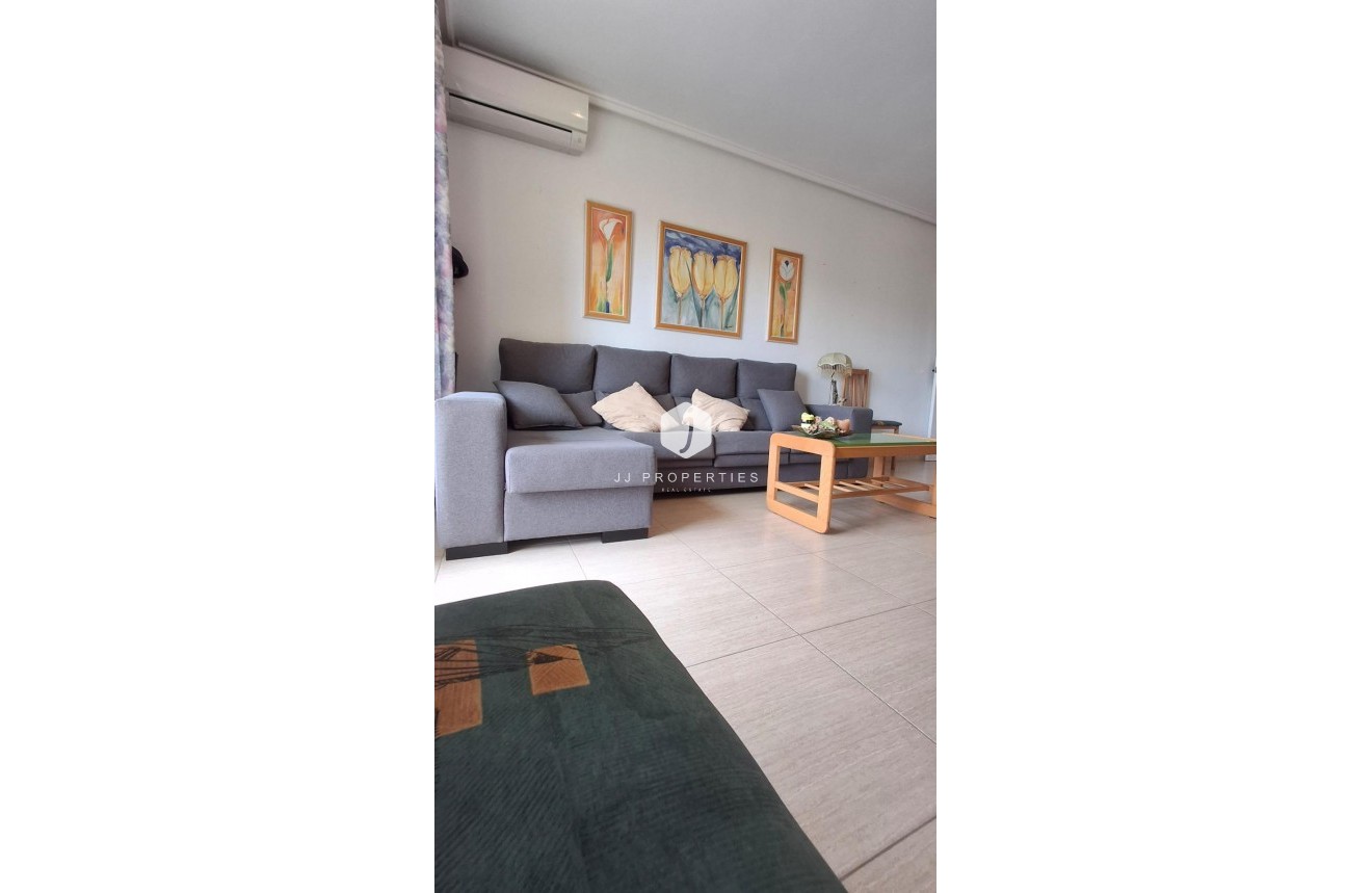 Resale - Apartment / flat -
Torrevieja - La Mata