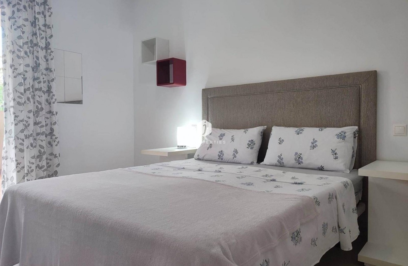 Resale - Apartment / flat -
Orihuela Costa - Horizonte - La Campana