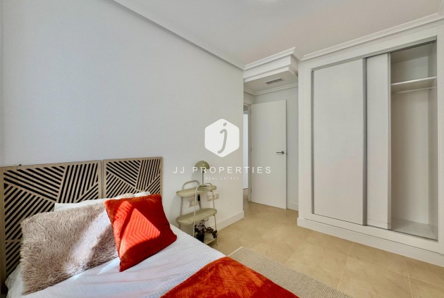 Resale - Apartment / flat -
Torrevieja - PARQUE DE LAS NACIONES