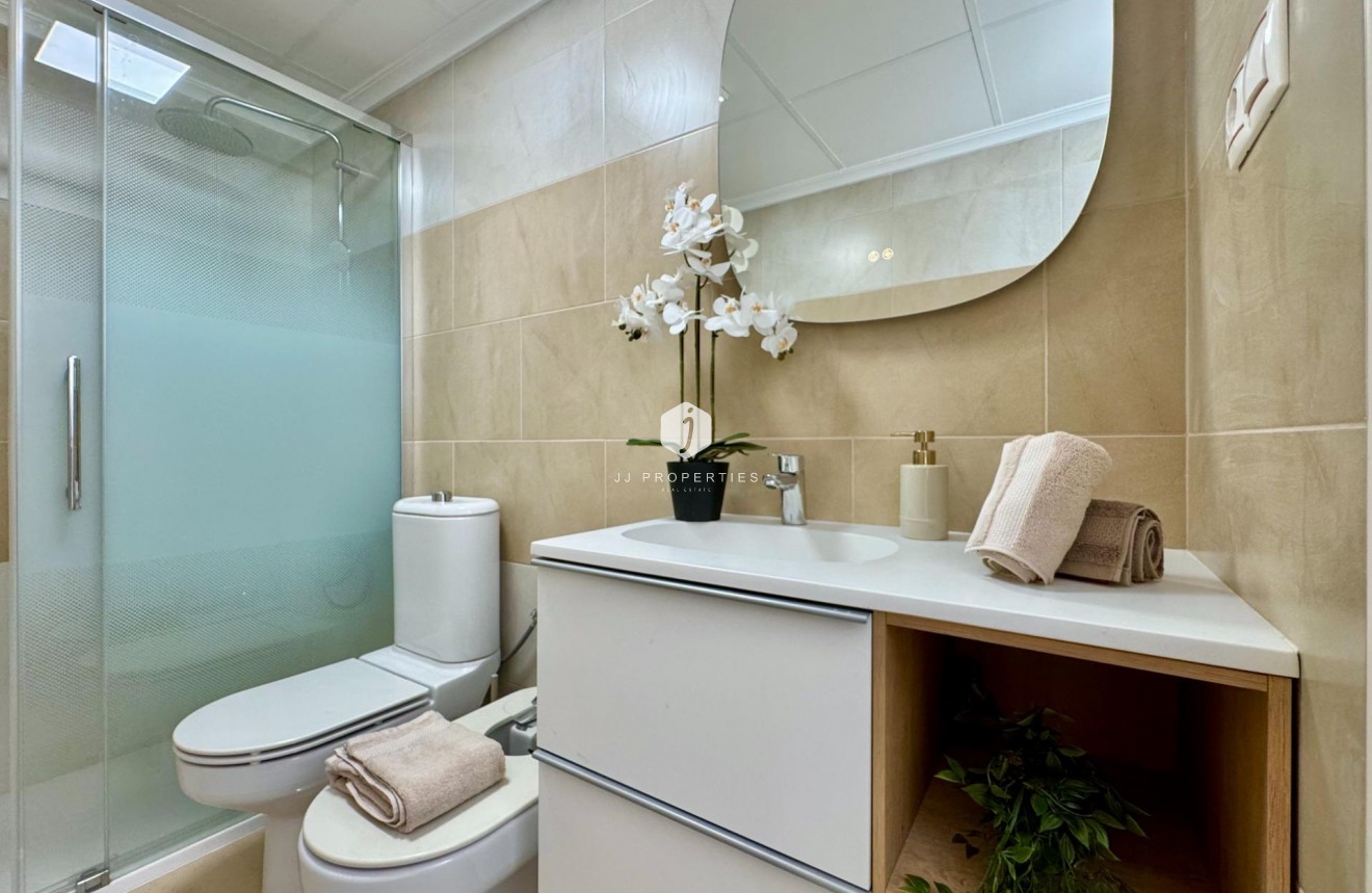 Resale - Apartment / flat -
Torrevieja - PARQUE DE LAS NACIONES