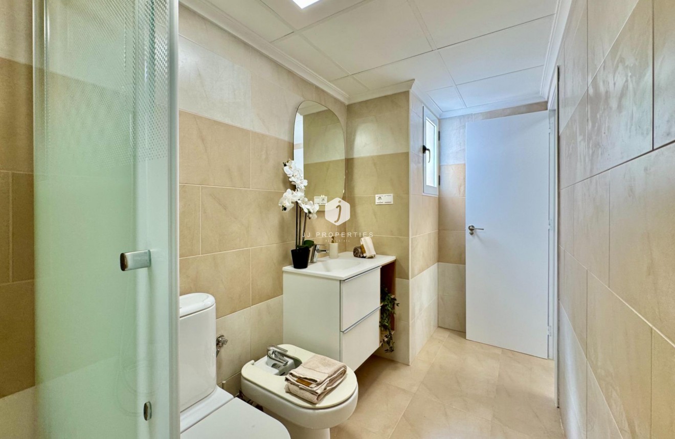 Resale - Apartment / flat -
Torrevieja - PARQUE DE LAS NACIONES