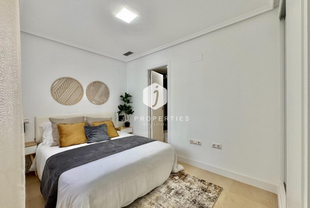 Resale - Apartment / flat -
Torrevieja - PARQUE DE LAS NACIONES