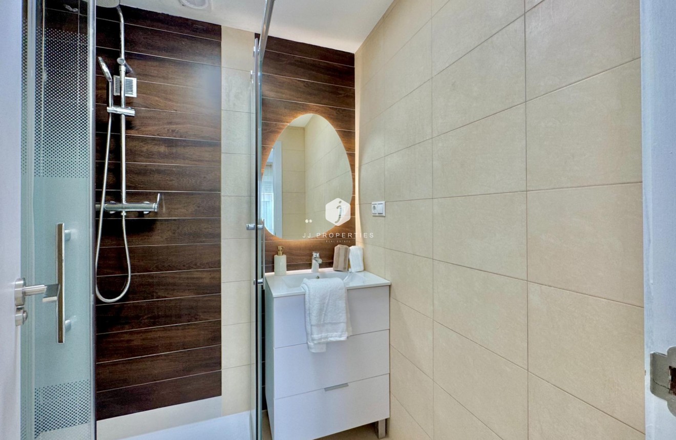 Resale - Apartment / flat -
Torrevieja - PARQUE DE LAS NACIONES