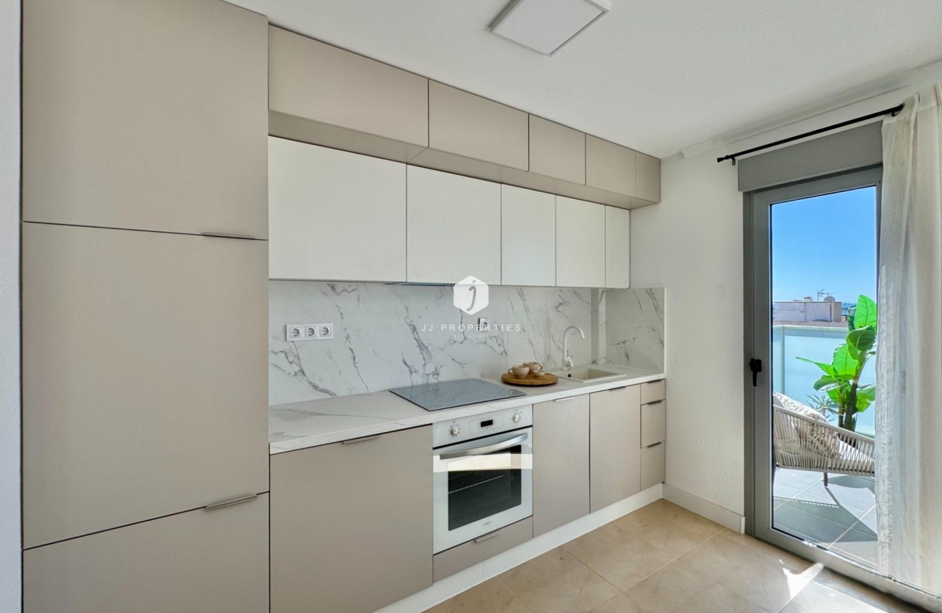 Resale - Apartment / flat -
Torrevieja - PARQUE DE LAS NACIONES