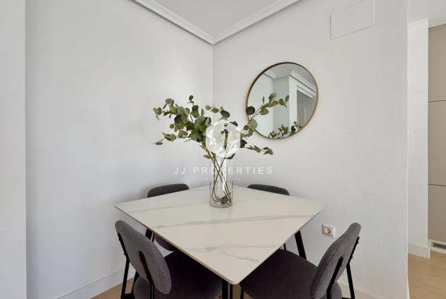 Resale - Apartment / flat -
Torrevieja - PARQUE DE LAS NACIONES