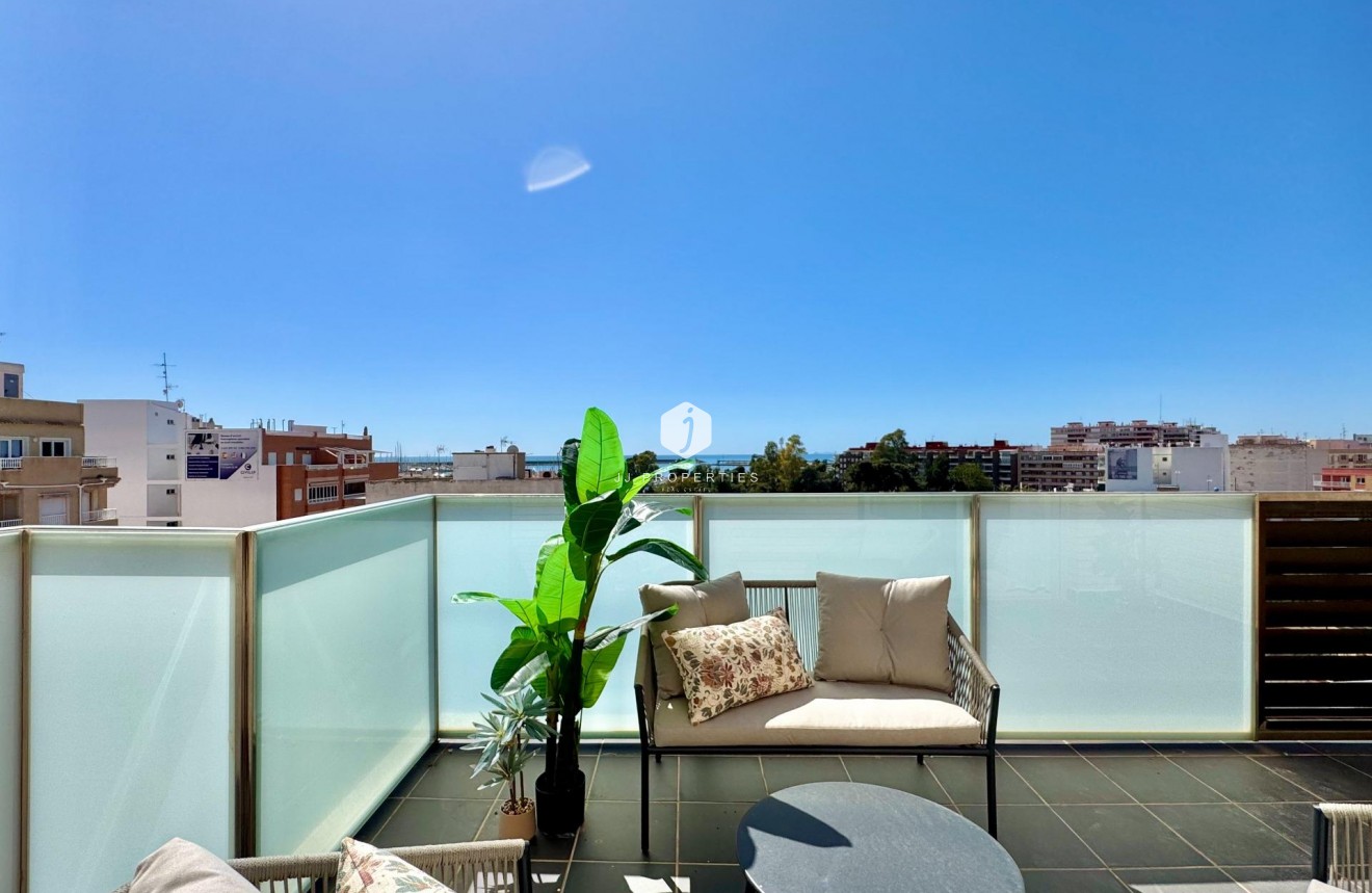 Resale - Apartment / flat -
Torrevieja - PARQUE DE LAS NACIONES