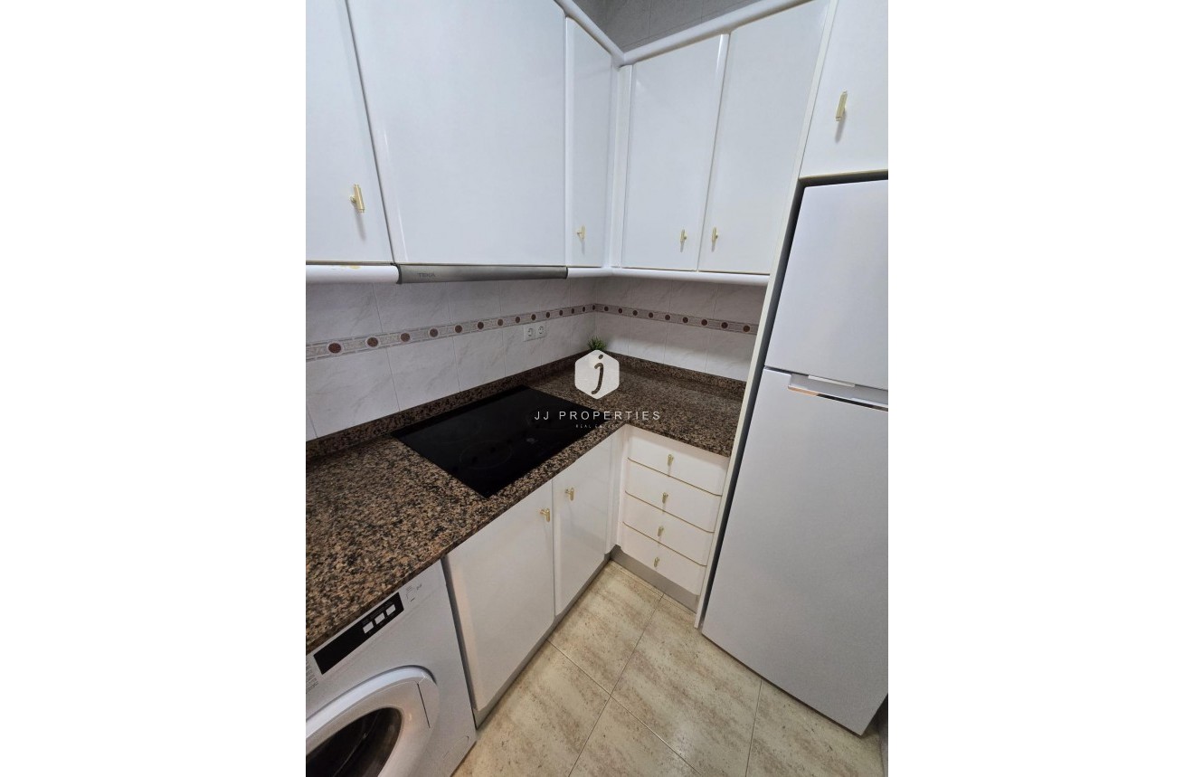 Resale - Apartment / flat -
Torrevieja - Torreblanca