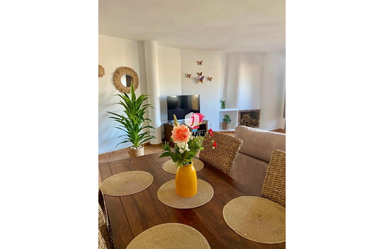 Resale - Apartment / flat -
Torrevieja - Punta prima