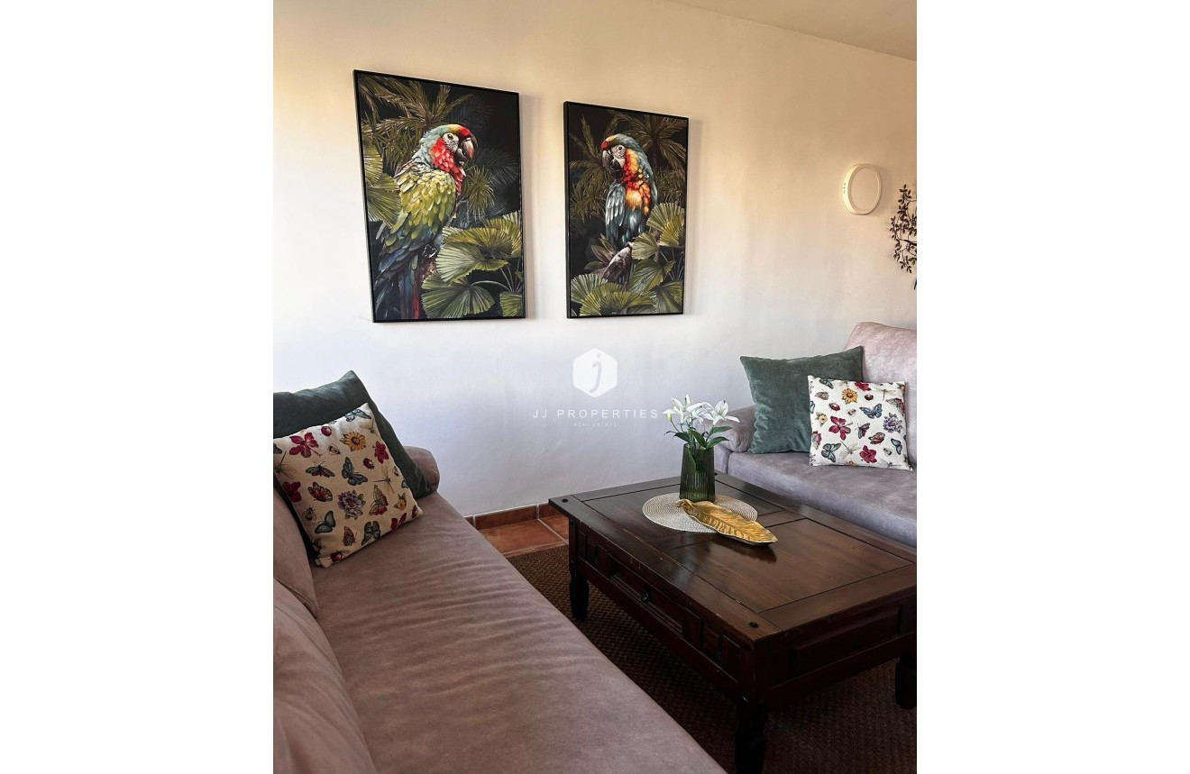 Resale - Apartment / flat -
Torrevieja - Punta prima