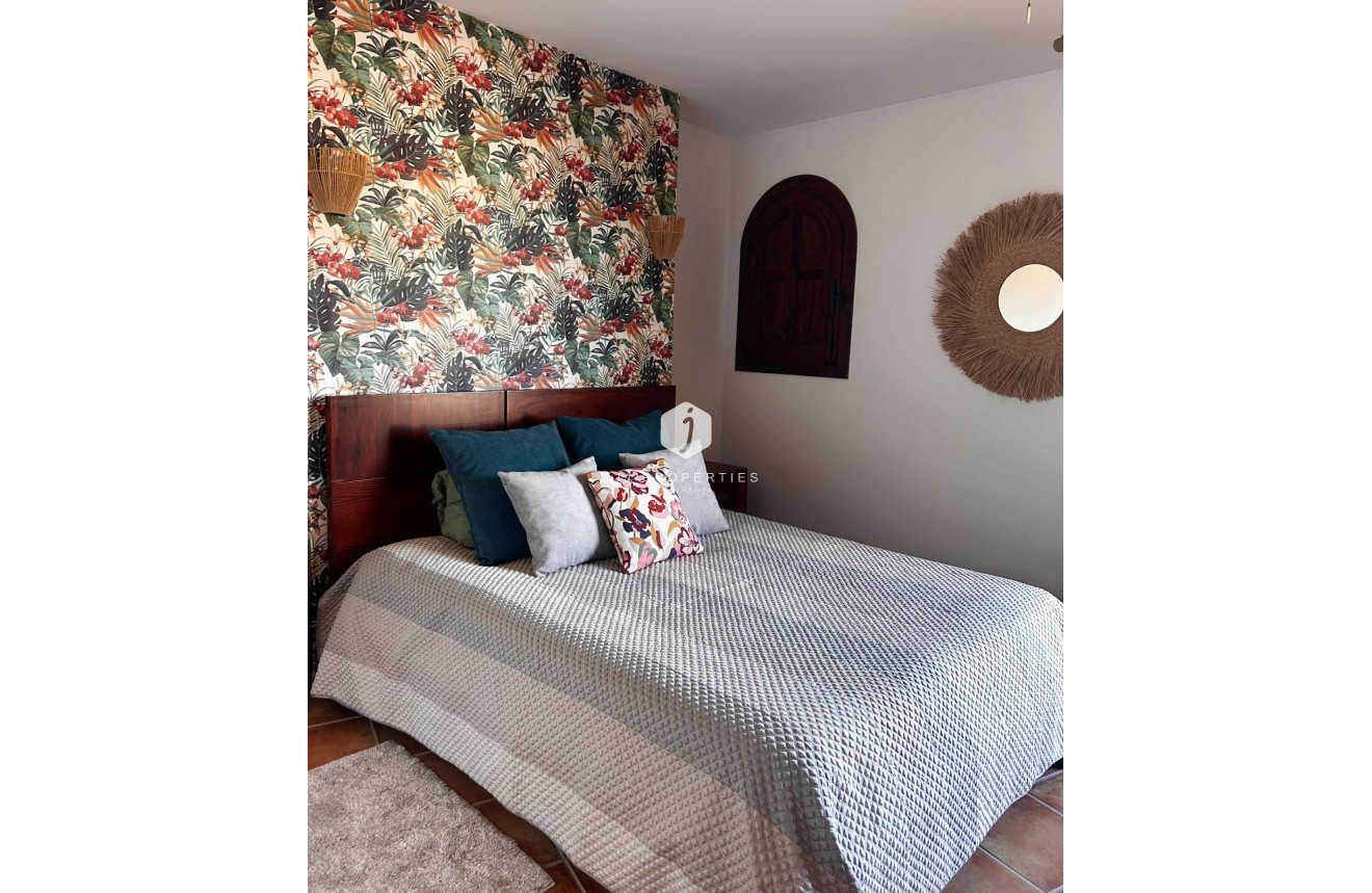 Resale - Apartment / flat -
Torrevieja - Punta prima