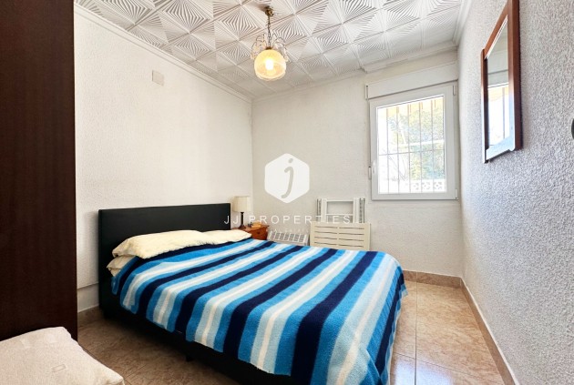 Resale - Chalet -
Guardamar del Segura - Costa Blanca