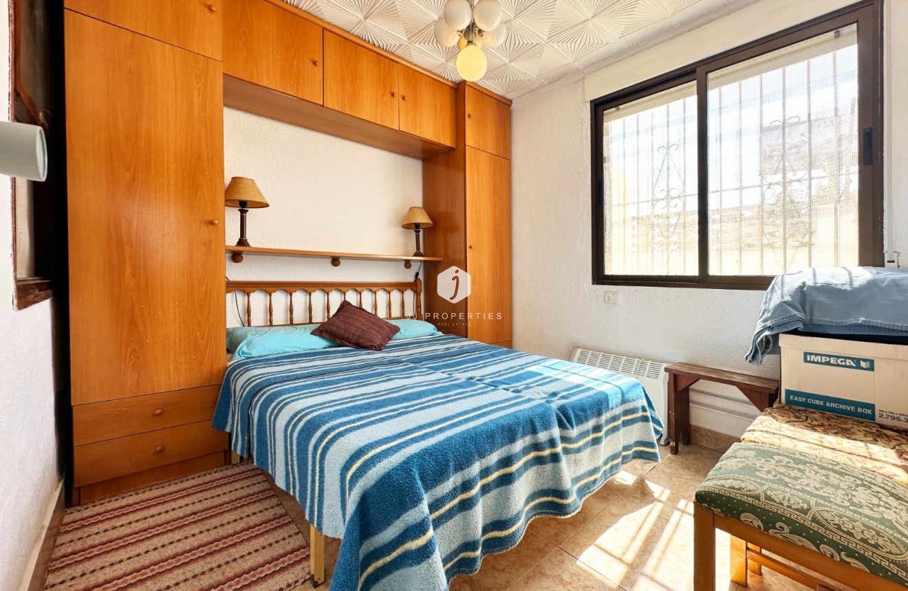 Resale - Chalet -
Guardamar del Segura - Costa Blanca