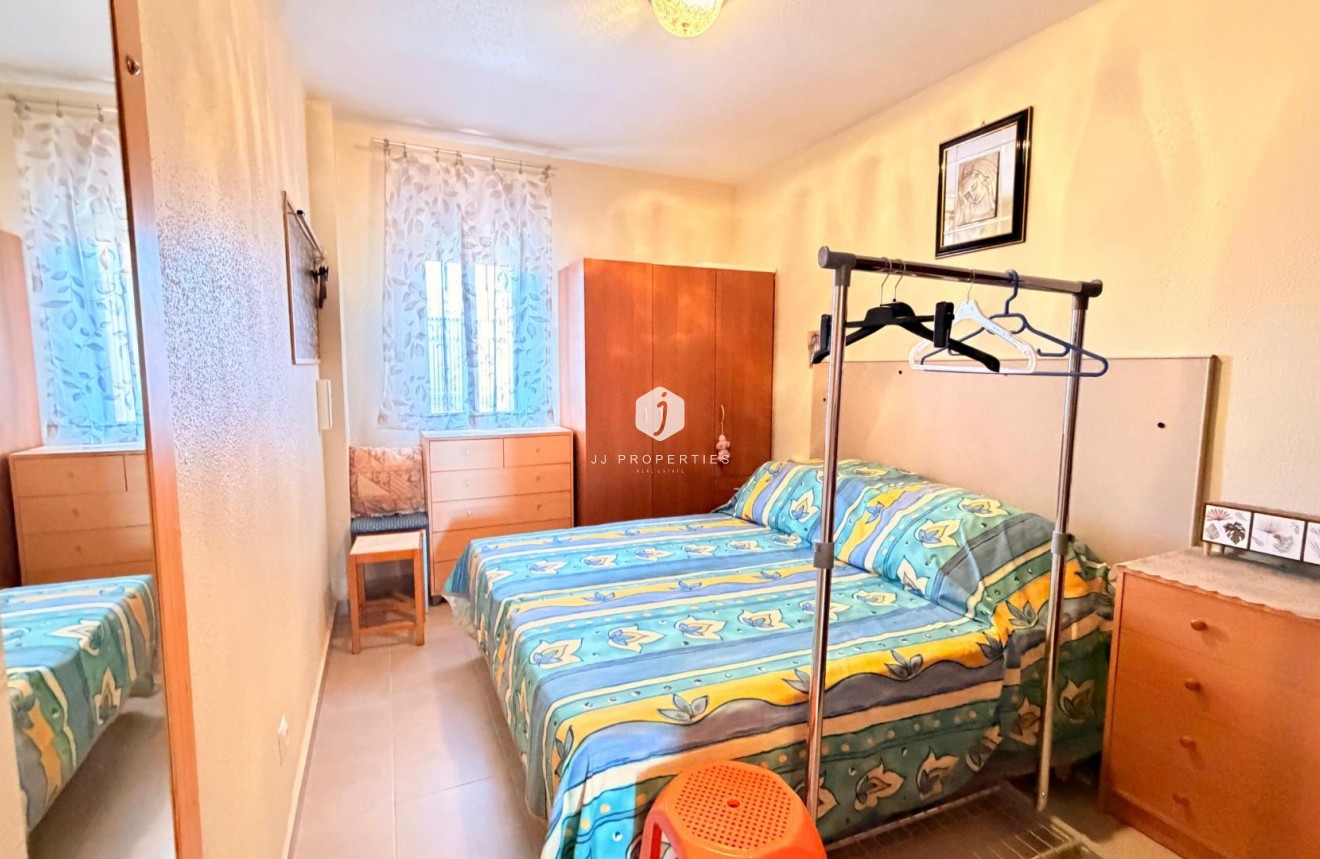 D'occasion - Appartement -
Torrevieja - Playa de los Naufragos
