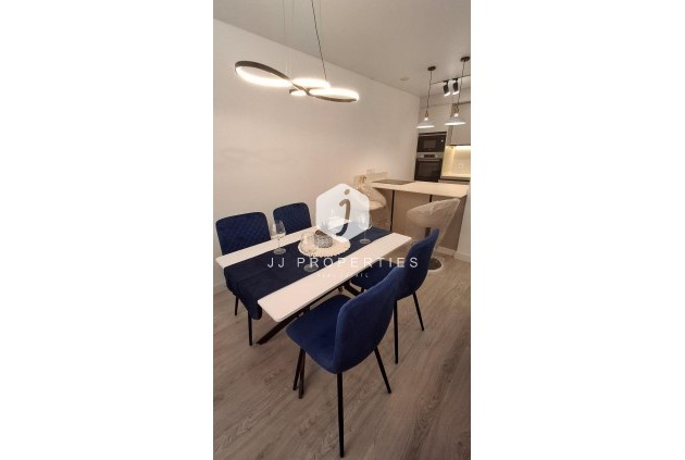 Resale - Apartment / flat -
Torrevieja - Acequion