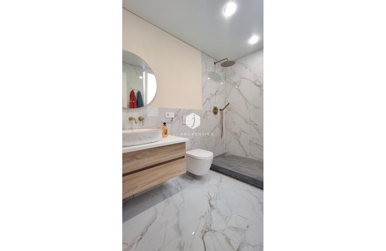 Resale - Apartment / flat -
Torrevieja - Acequion