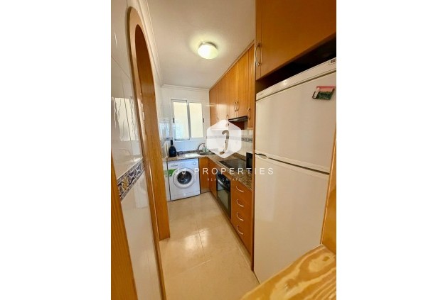 Resale - Villa -
Torrevieja - Centro