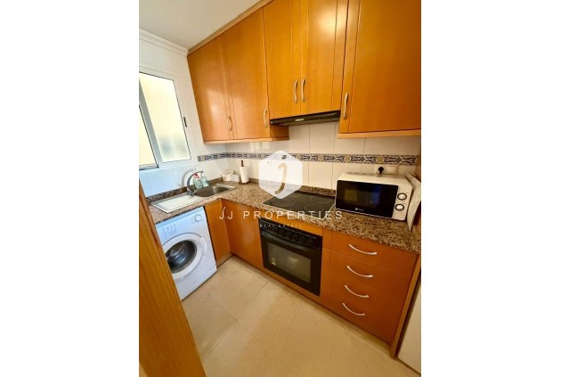 Resale - Villa -
Torrevieja - Centro
