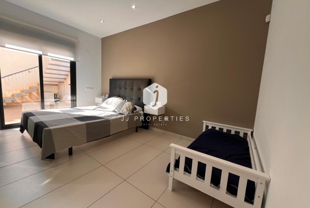 Resale - Villa -
Orihuela Costa - Lomas de Cabo Roig