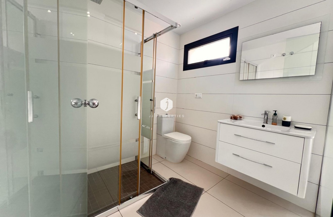 Resale - Villa -
Orihuela Costa - Lomas de Cabo Roig