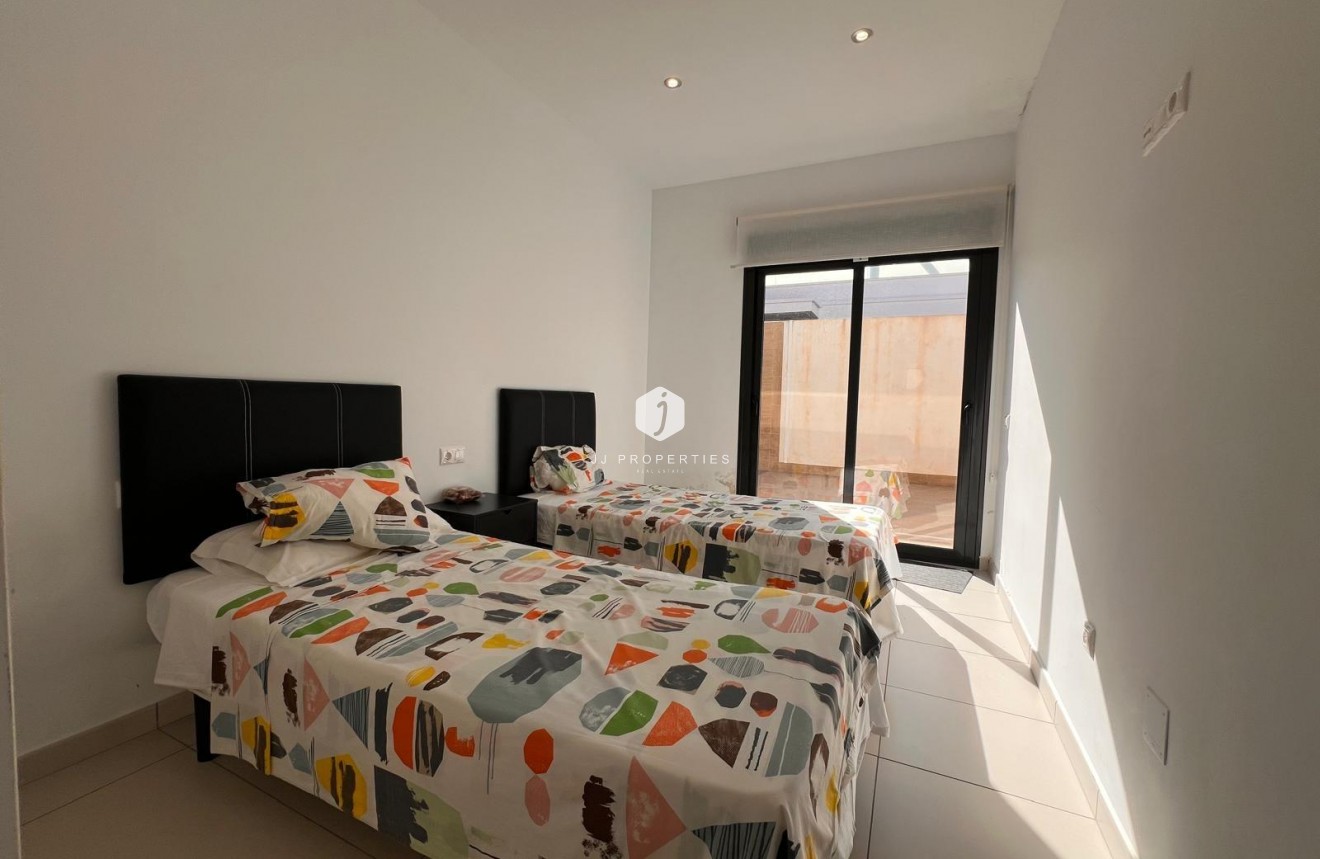 Resale - Villa -
Orihuela Costa - Lomas de Cabo Roig