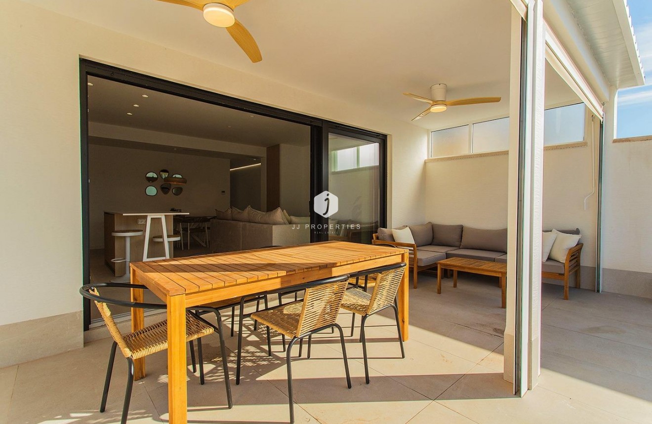 Resale - Chalet -
Torrevieja - La siesta