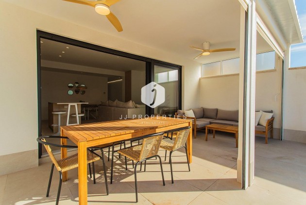 Resale - Chalet -
Torrevieja - La siesta