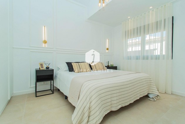 Resale - Chalet -
Torrevieja - La siesta