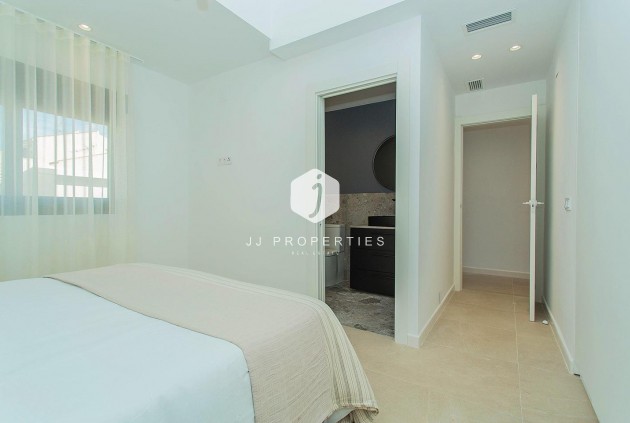 Resale - Chalet -
Torrevieja - La siesta