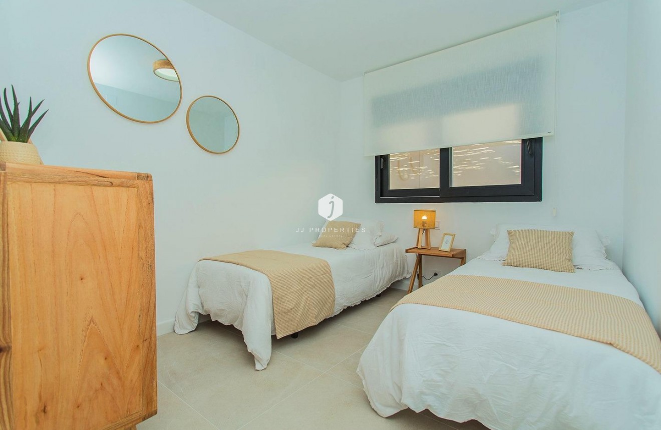 Resale - Chalet -
Torrevieja - La siesta