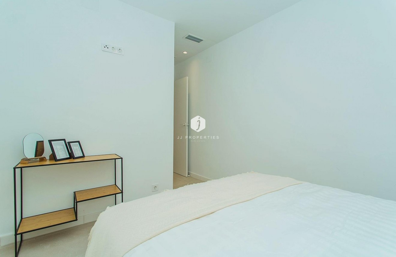 Resale - Chalet -
Torrevieja - La siesta