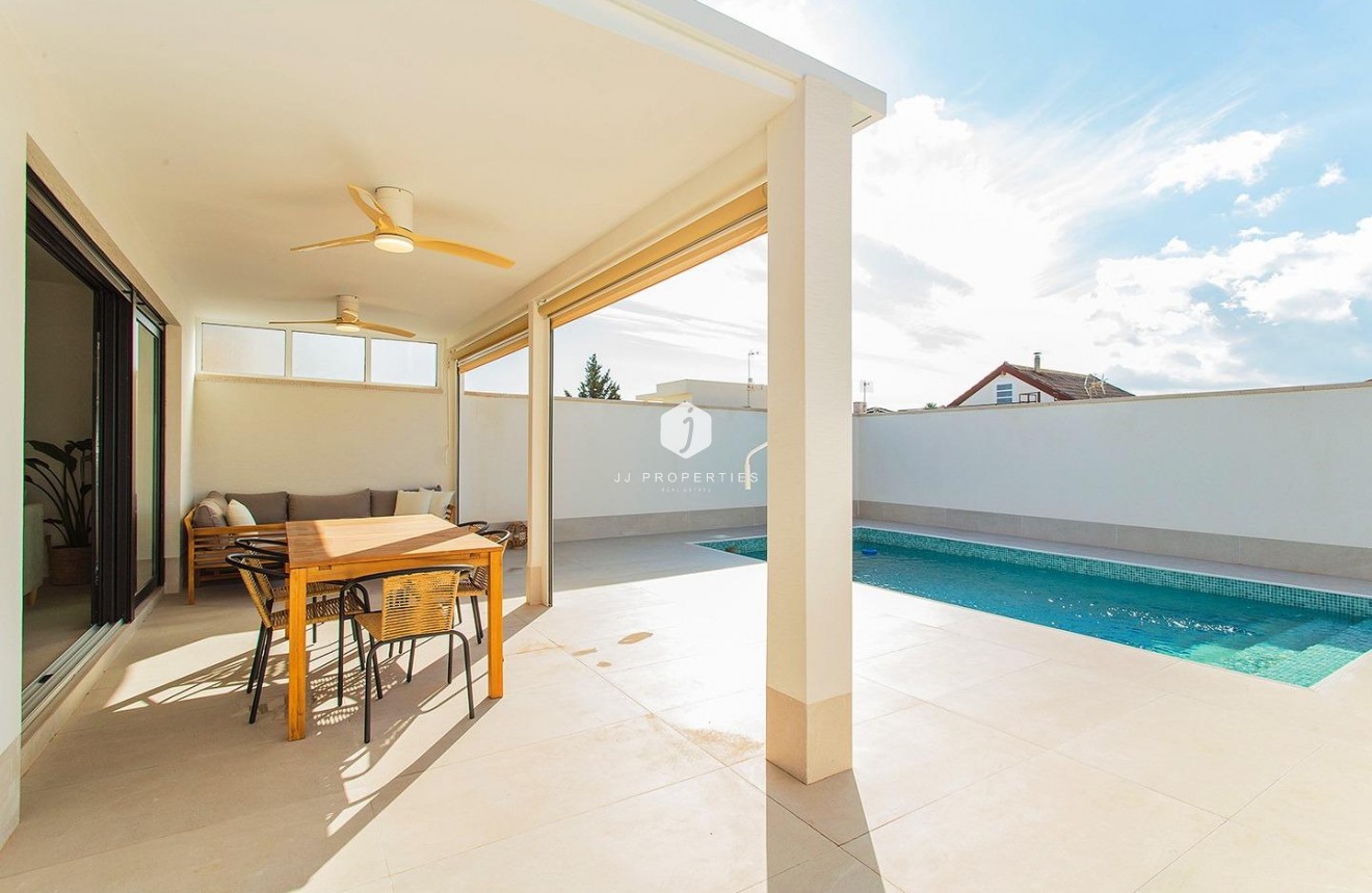 Resale - Chalet -
Torrevieja - La siesta