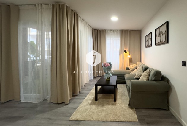 Resale - Apartment / flat -
Torrevieja - Centro